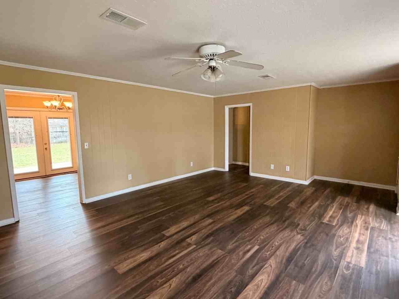 99 Gardenia Dr - Photo 5 of 20