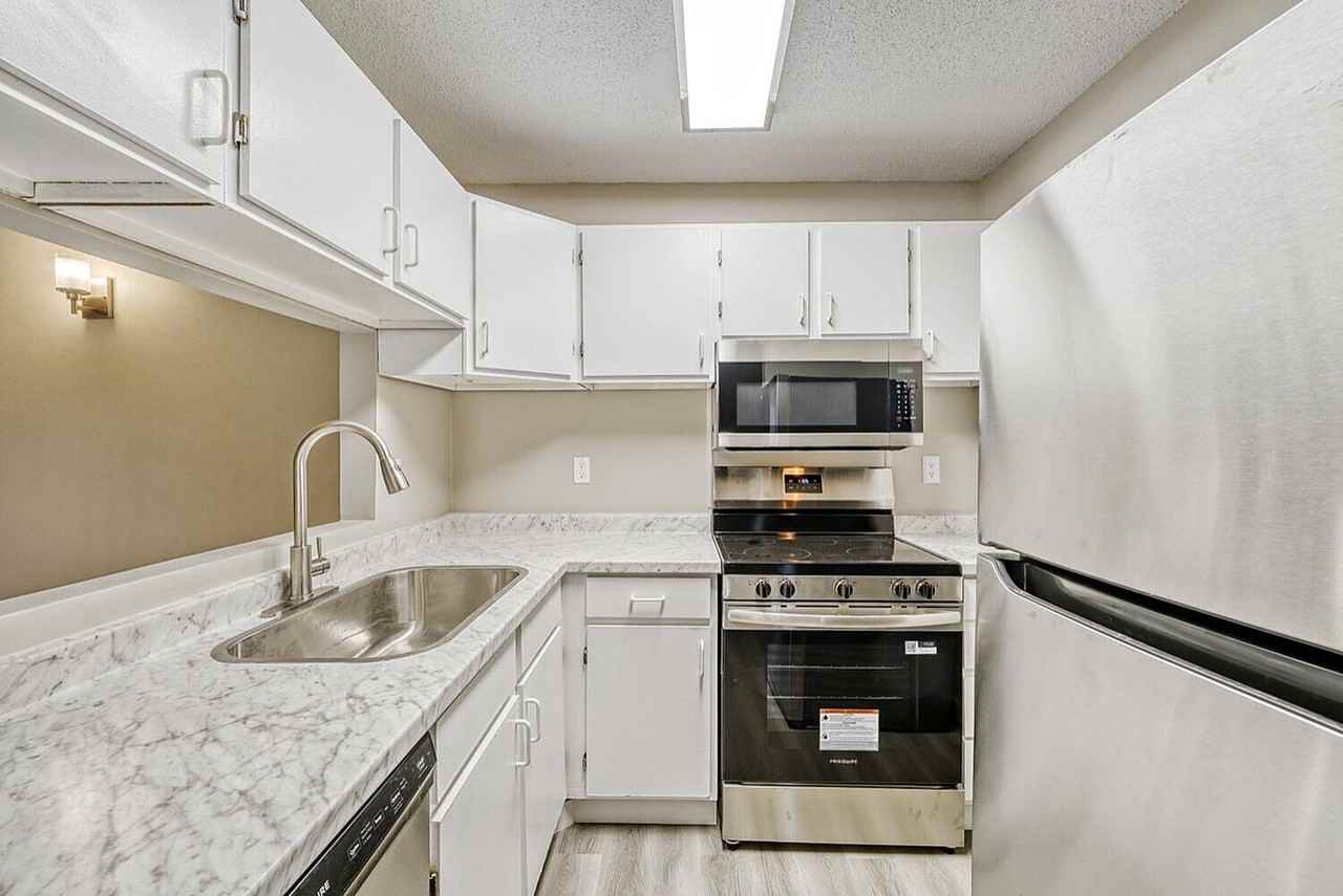 Rise Sunridge - Photo 4 of 44