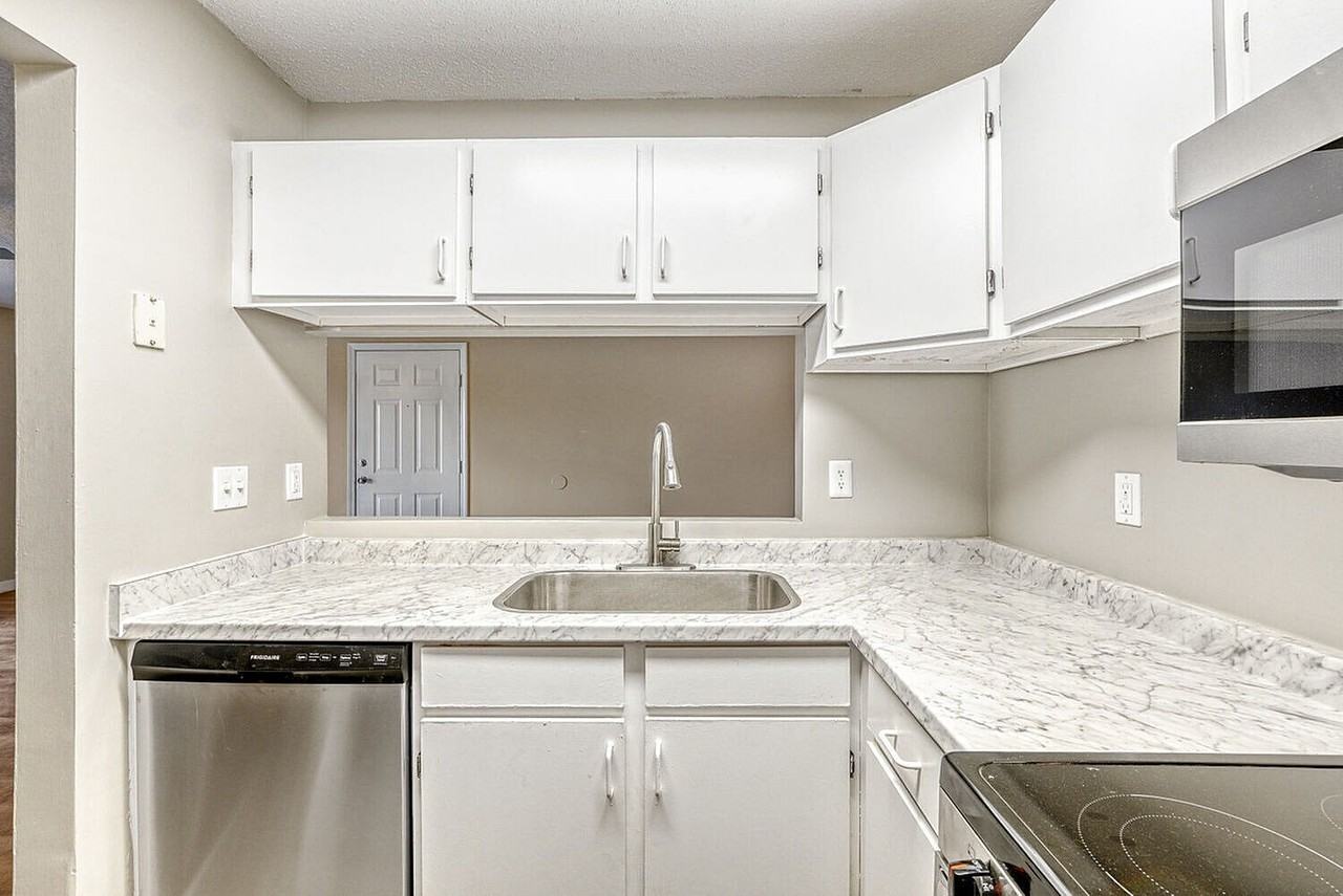 Rise Sunridge - Photo 5 of 44