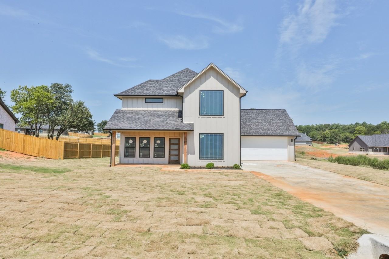 16317 Rainier - Photo 5 of 15