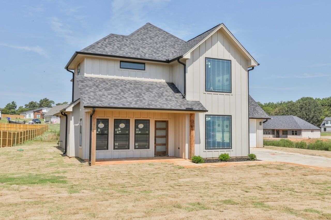 16317 Rainier - Photo 7 of 15