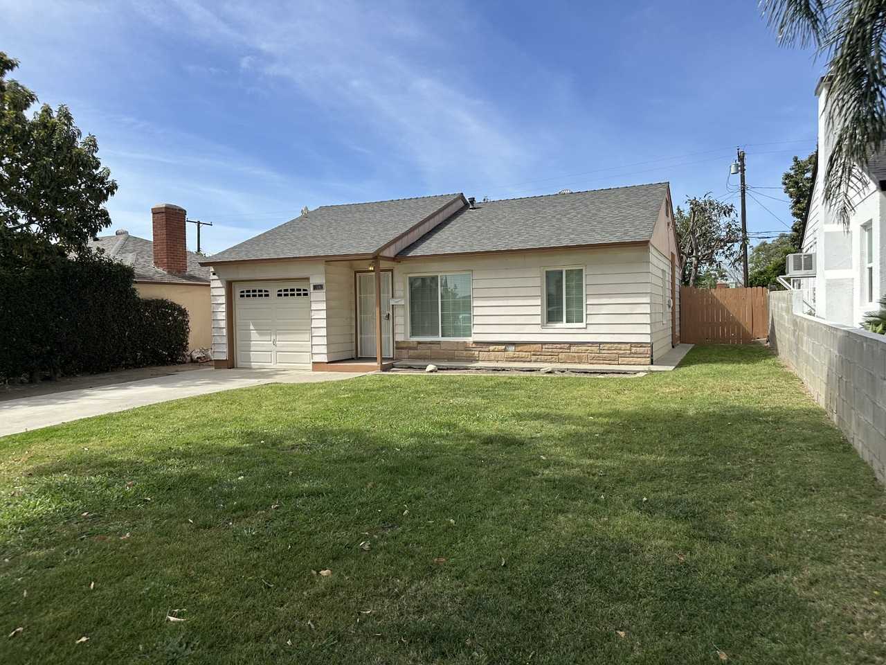 13082 14th St #1 - Photo 2 of 23