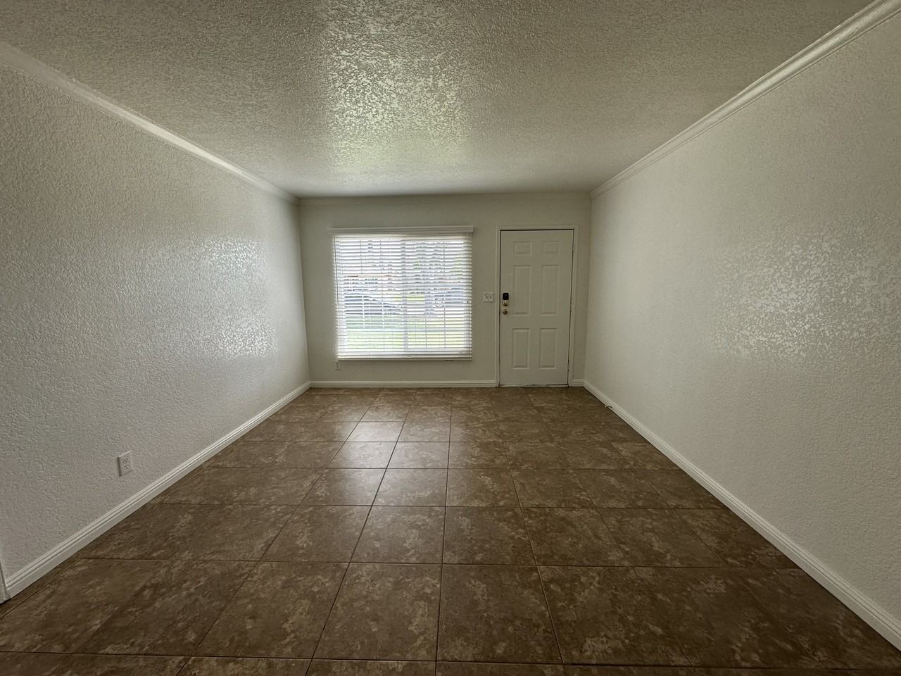 13082 14th St #1 - Photo 6 of 23