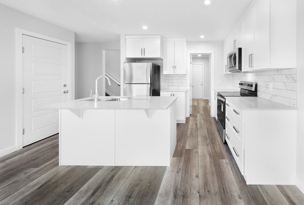 1380 Erker Cres Nw #MAIN - Photo 3 of 28