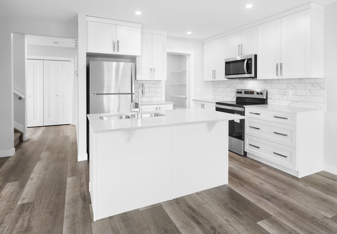 1380 Erker Cres Nw #MAIN - Photo 4 of 28