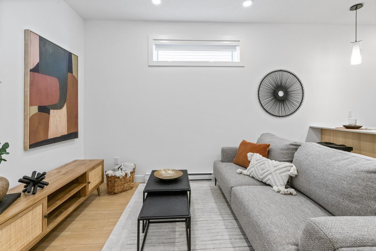 9807 153 St Nw Bsmt 2 - Photo 6 of 29