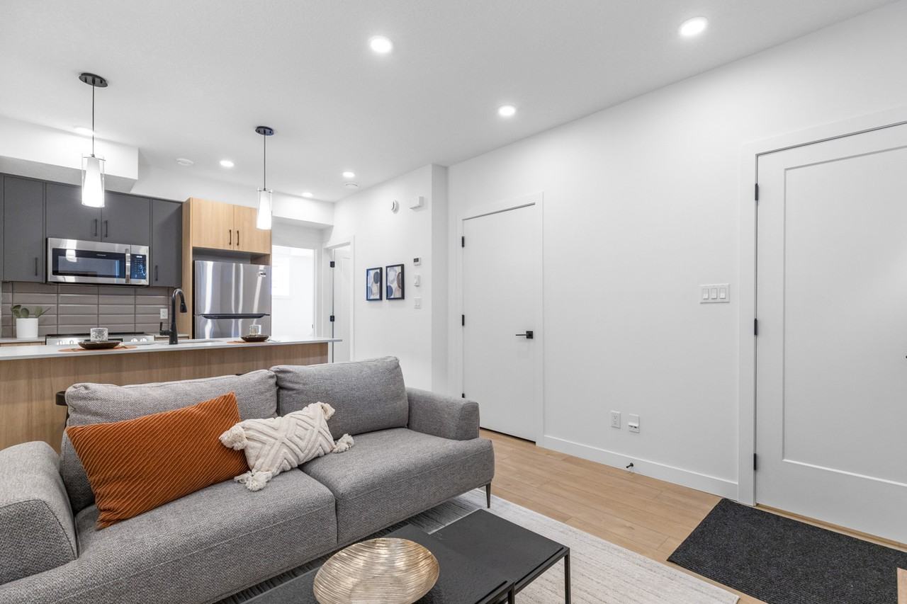 9807 153 St Nw Bsmt 2 - Photo 7 of 29