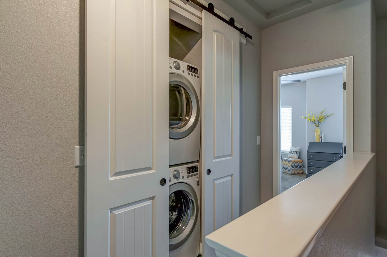 Midtown 557 - Photo 6 of 13