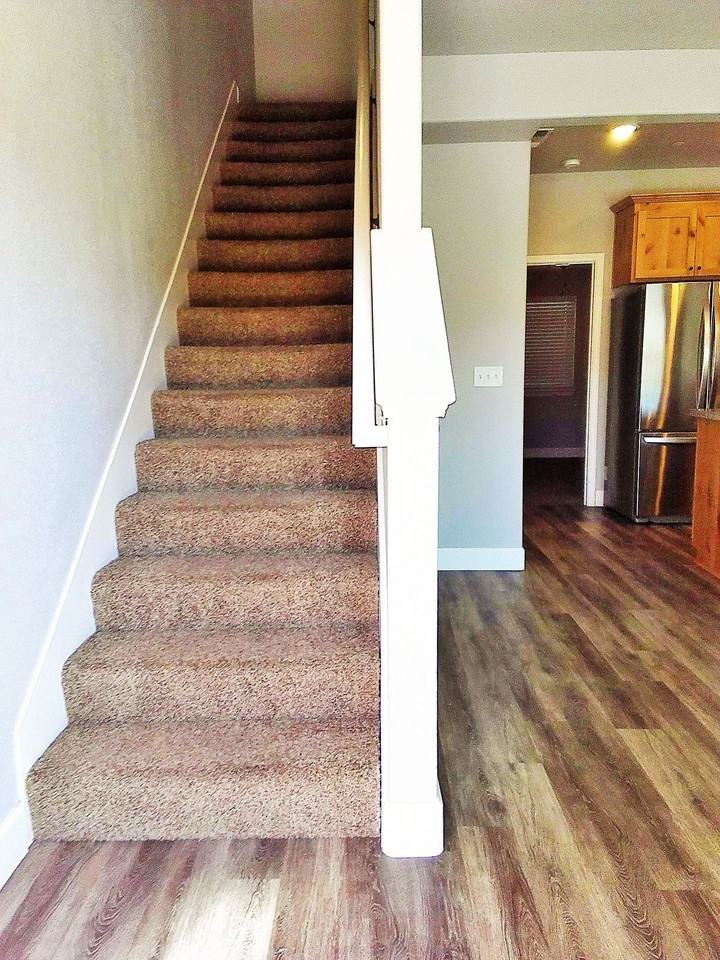 Midtown 557 - Photo 7 of 13