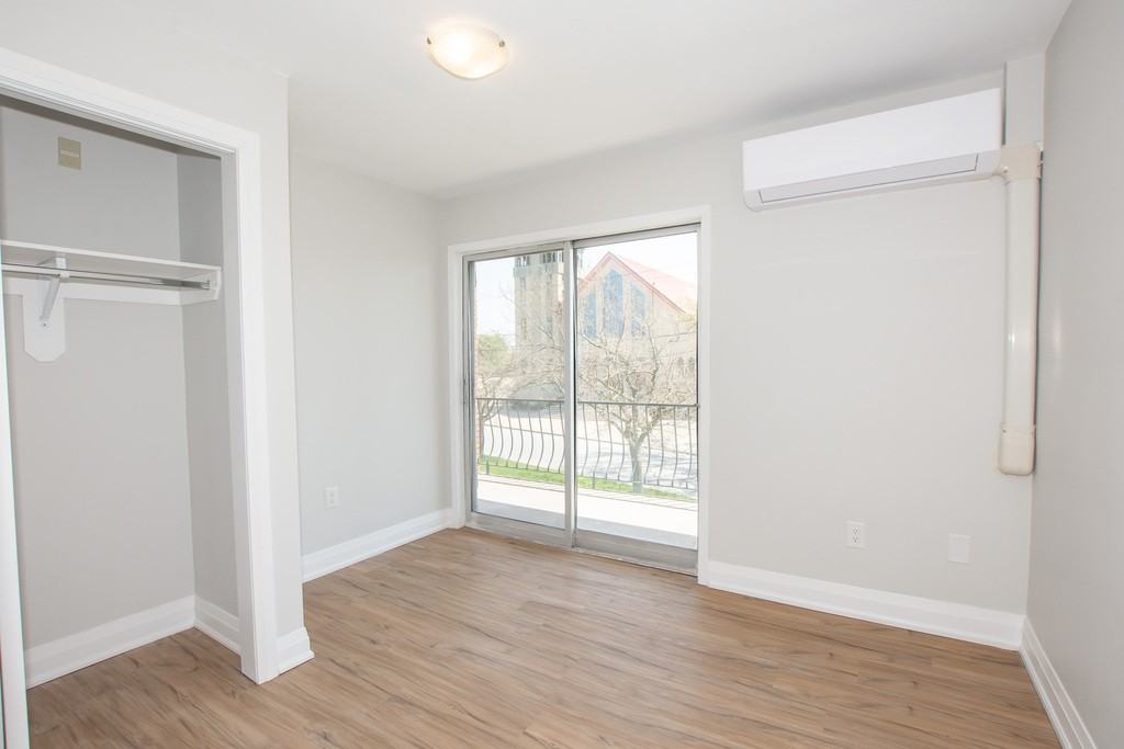 81 Empire St - Photo 7 of 11