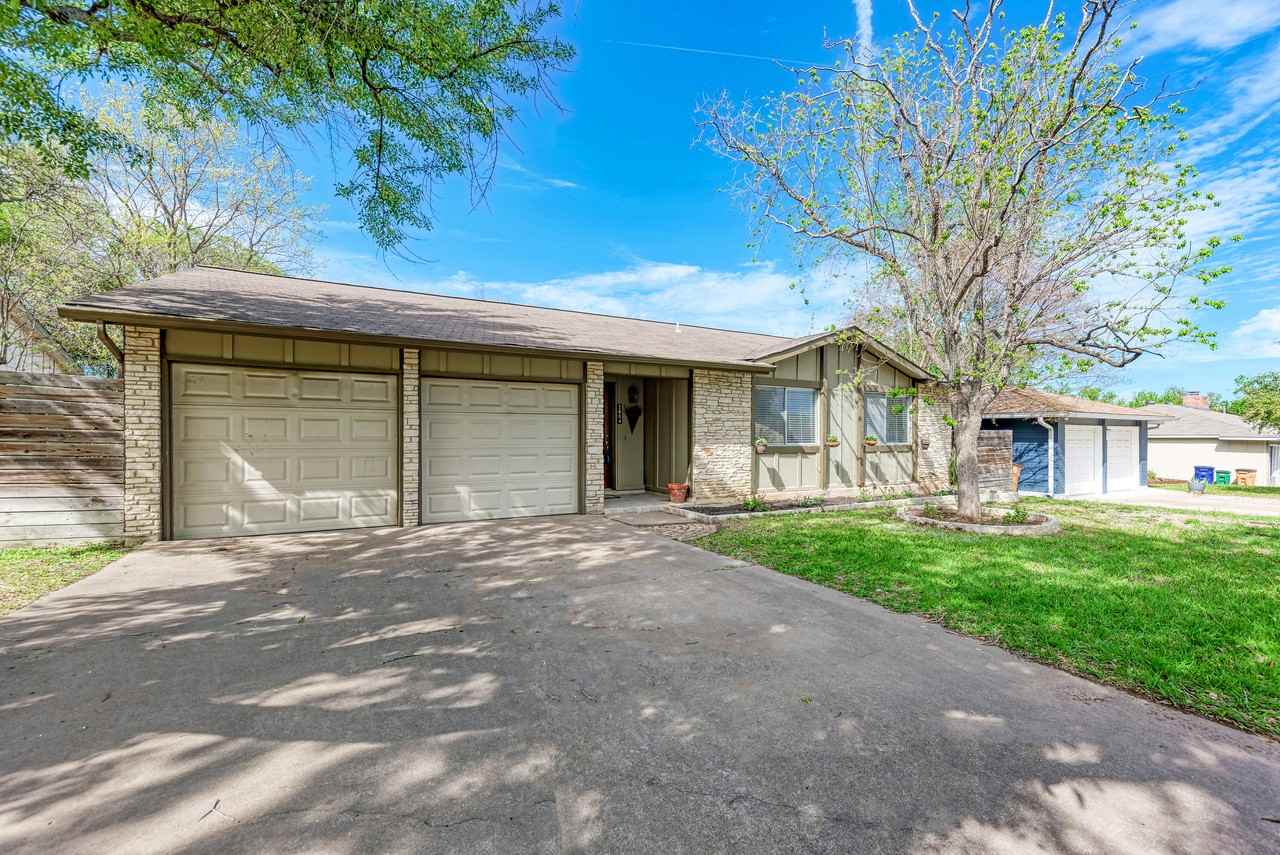 2804 Sissinghurst Dr #1 - Photo 3 of 32