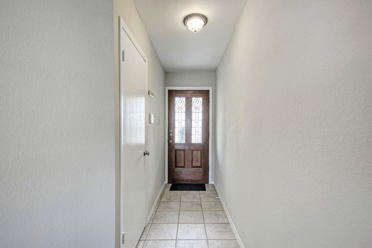 2804 Sissinghurst Dr #1 - Photo 5 of 32