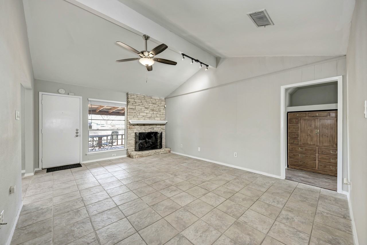 2804 Sissinghurst Dr #1 - Photo 6 of 32