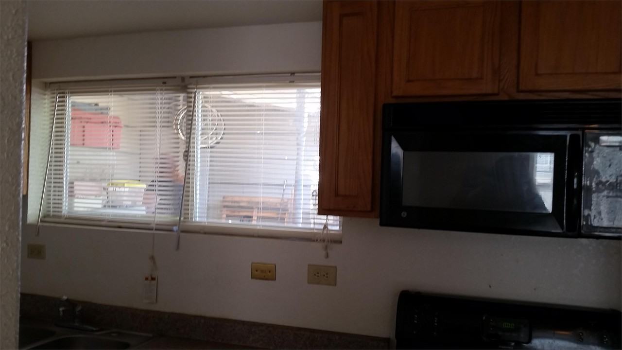 3213 Center Street NortheastUnit B #B - Photo 2 of 6