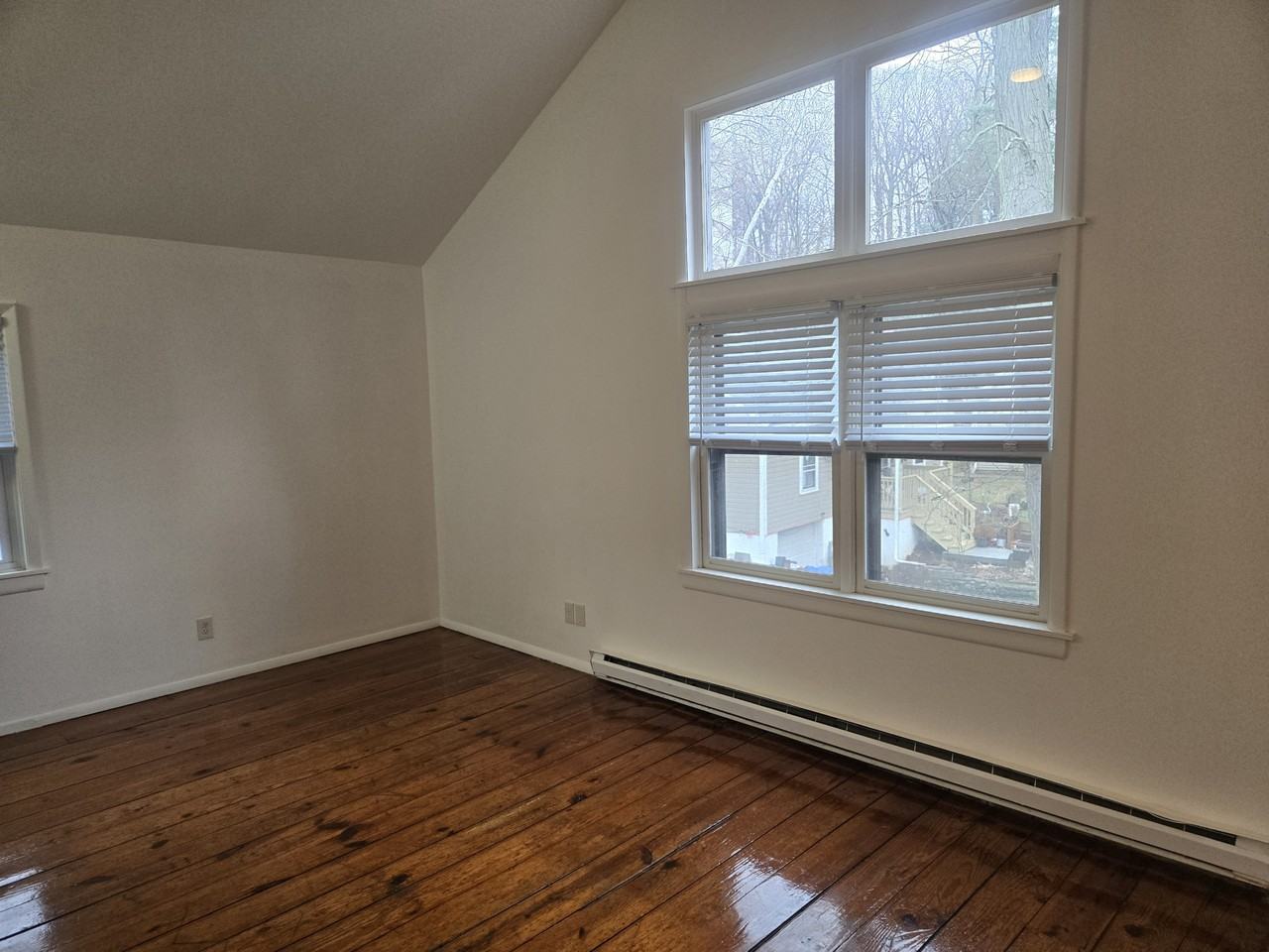 9 Suncrest Ct #9 - Photo 3 of 10