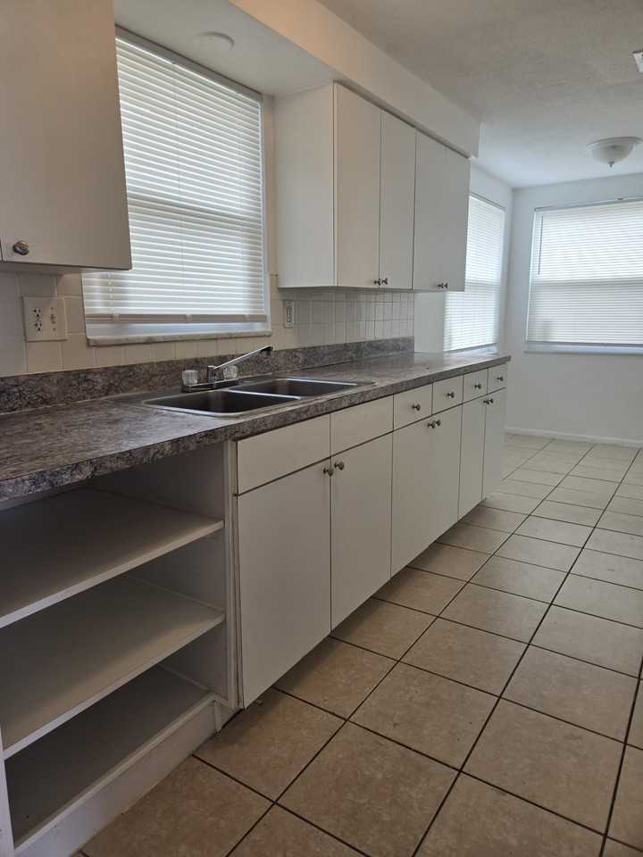 4836 Flora Ave #1 - Photo 4 of 9