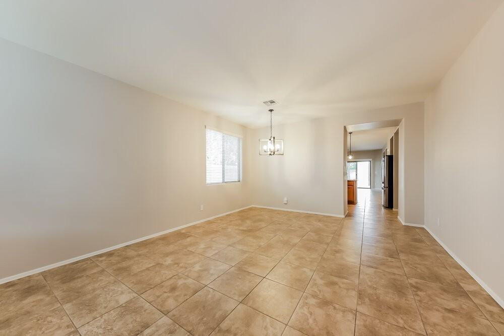 38502 N Pagoda Ct - Photo 4 of 16
