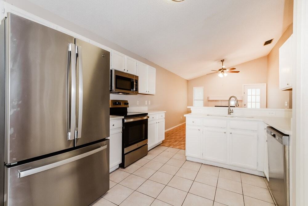 2630 Cahill Way - Photo 7 of 16