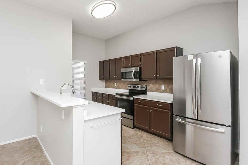 7211 W Krall St - Photo 6 of 16