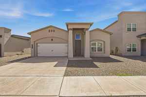 featured image of 940 Keenland Ave #1