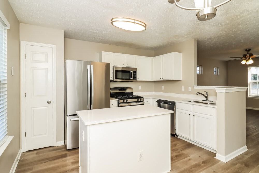 248 Silver Ridge Dr - Photo 7 of 17