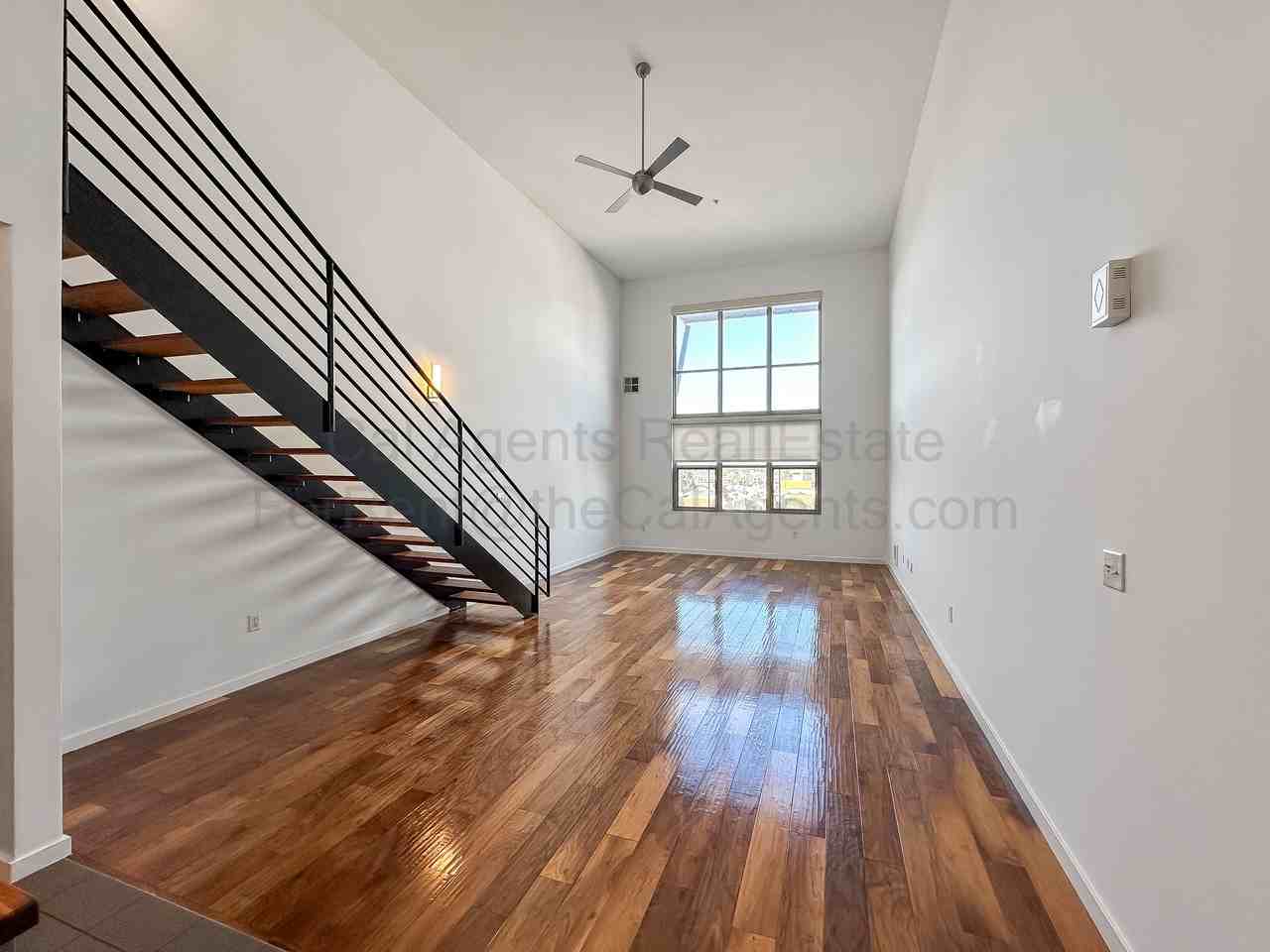 1001 46th St - Photo 2 of 16