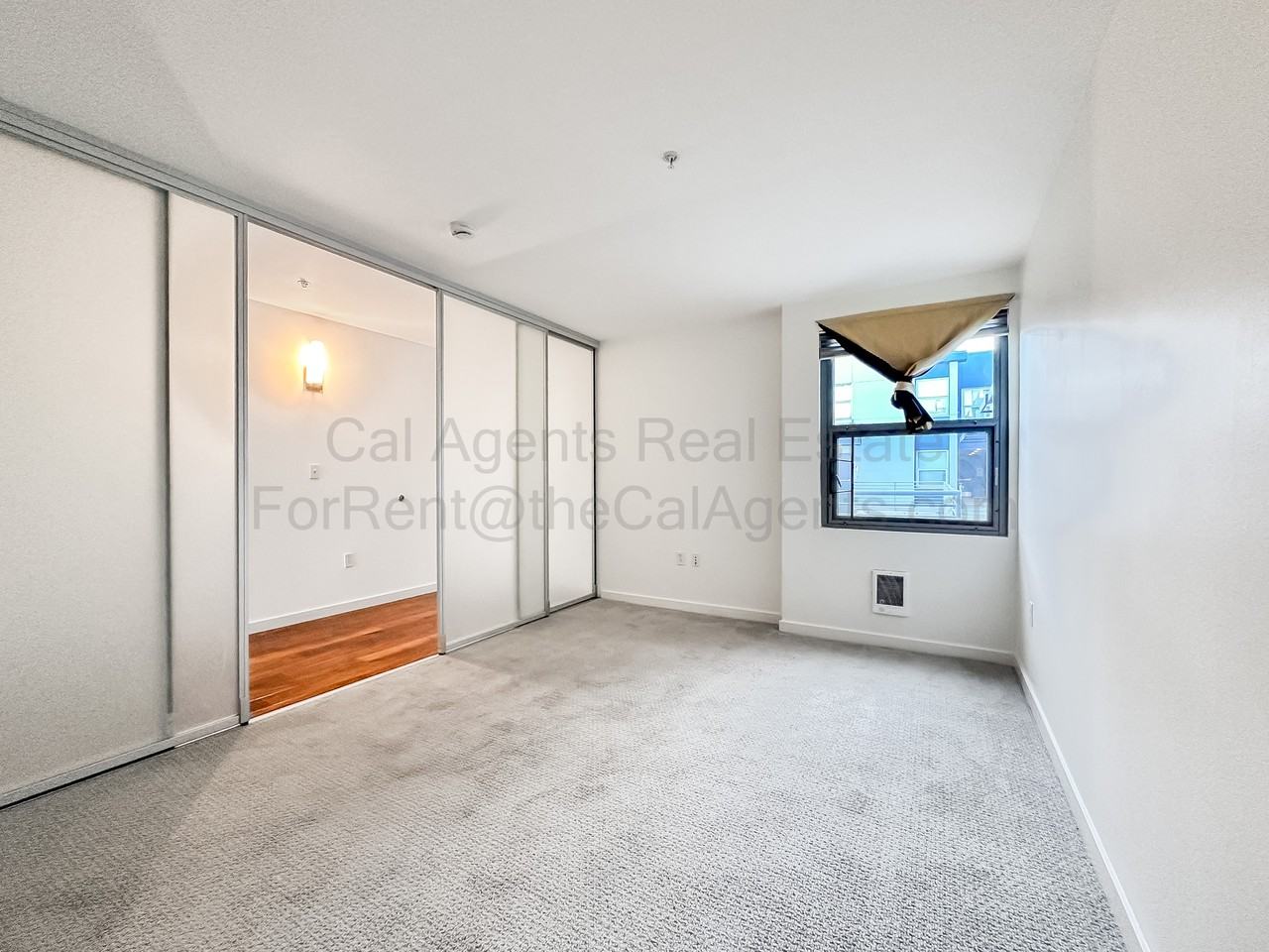 1001 46th St - Photo 5 of 16