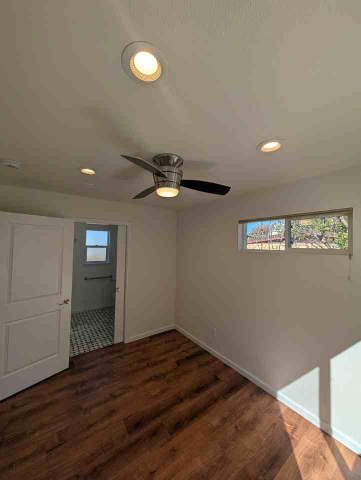 2408 Edwards Street - 1Unit B #1 - Photo 6 of 9