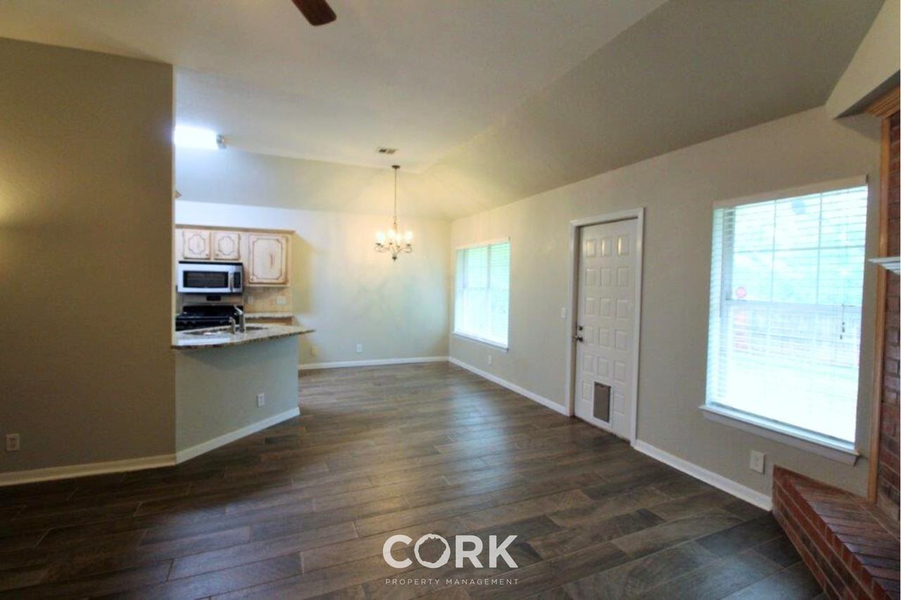 927 Castle Rd #1 - Photo 6 of 44