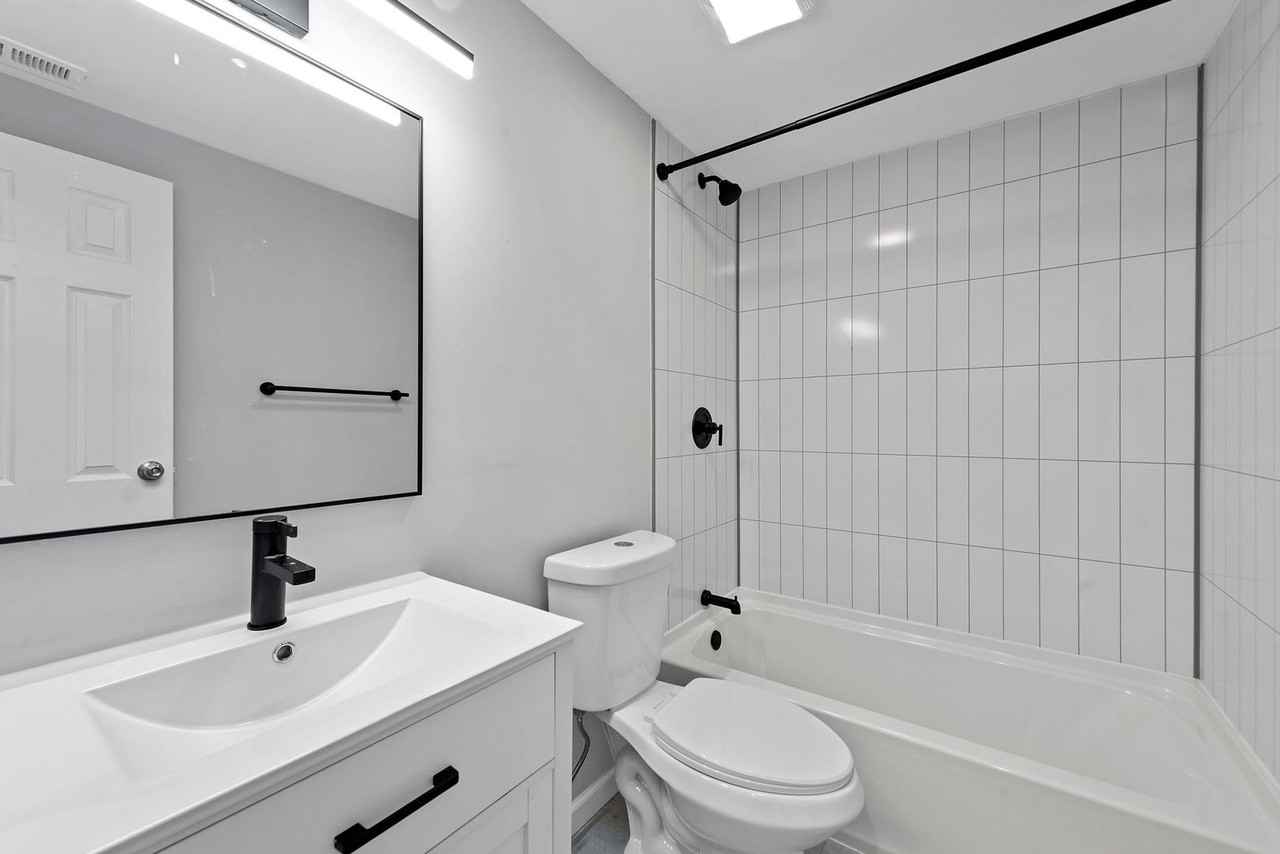 1500 Menard Apartments - Photo 6 of 24