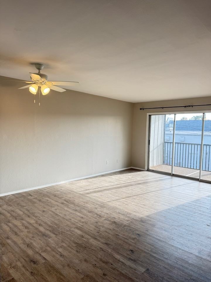 3325 Se 15th Pl #202