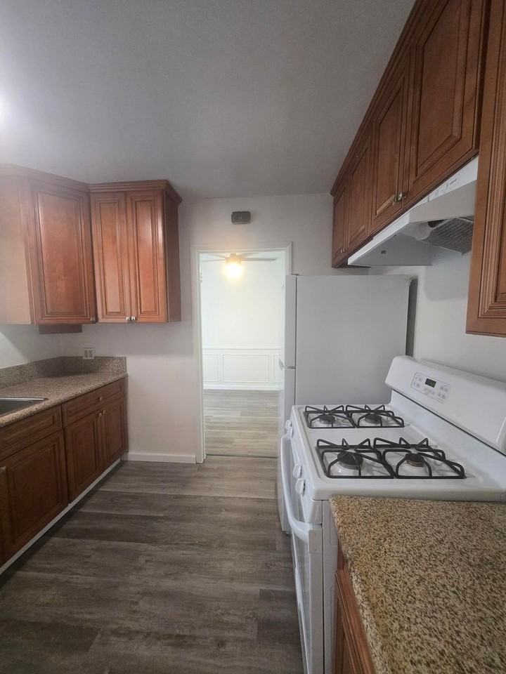 #279 - Photo 6 of 18