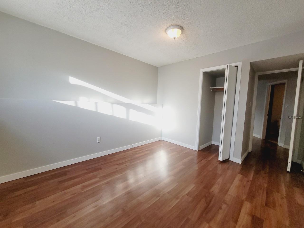 4227 32 Ave Nw Bsmt #BS - Photo 6 of 10