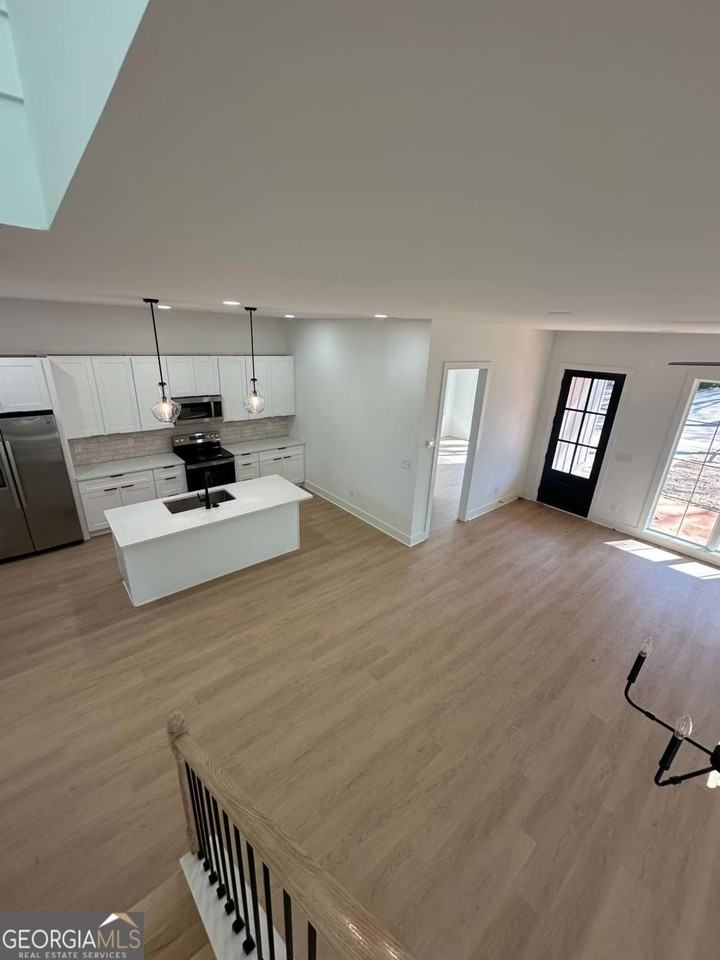 1239 Plaza Ave Sw - Photo 3 of 26