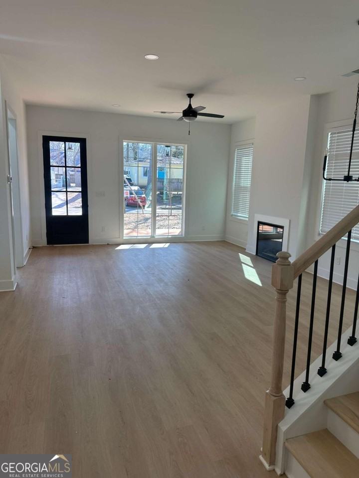 1239 Plaza Ave Sw - Photo 6 of 26