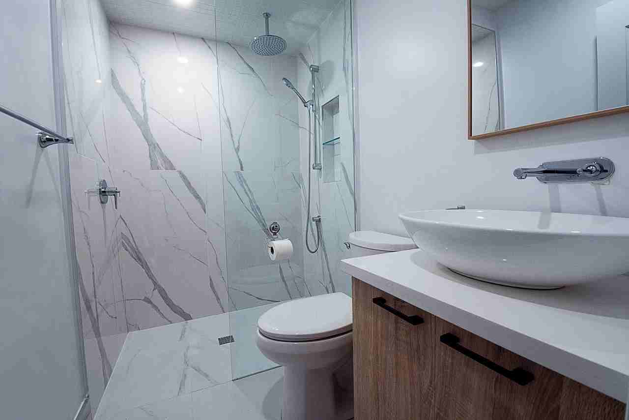 Pape Ave & Dundas St E #1 - Photo 4 of 5