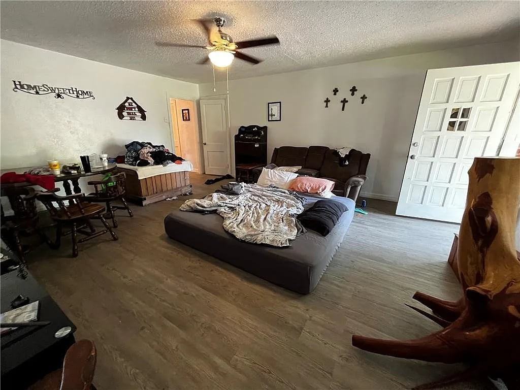 1110 W Elder Ave #1 - Photo 4 of 13