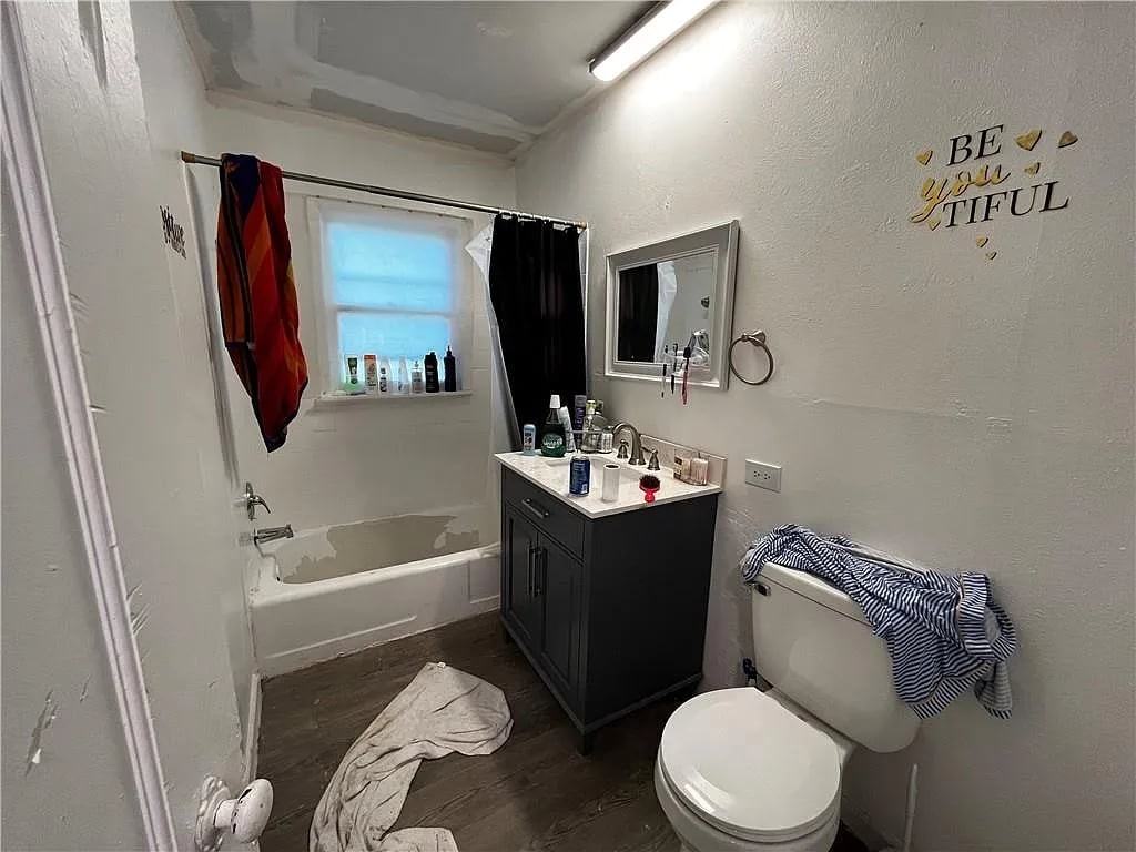 1110 W Elder Ave #1 - Photo 6 of 13