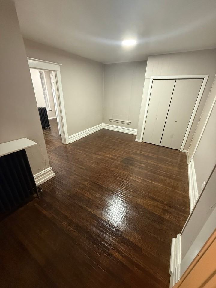 1014 Logan Avenue - Photo 2 of 16