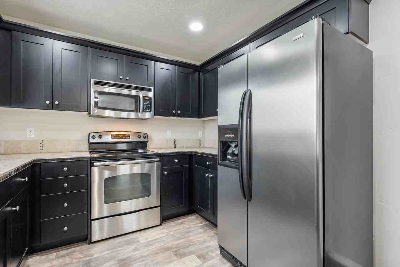 1860 E Adelaide Dr #1 - Photo 6 of 31