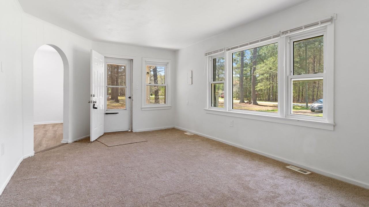 513 Truitt Chesapeake #513 - Photo 3 of 20