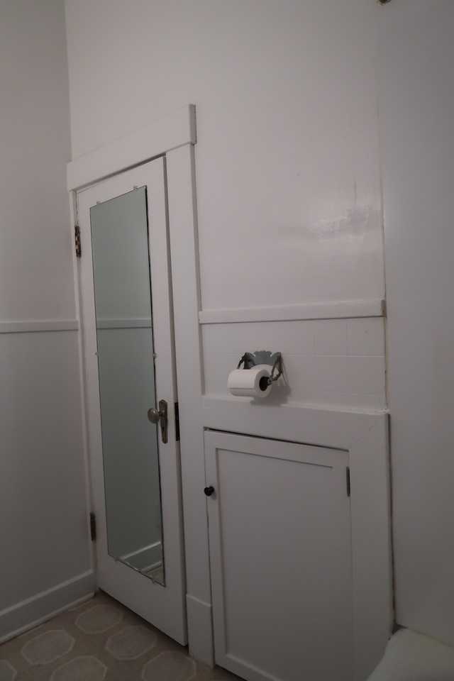 4904 Davenport Street #1 - Photo 6 of 11