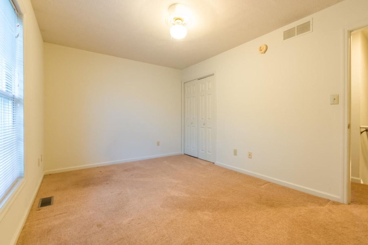 730 E Sherwood Hills Dr - Photo 4 of 11