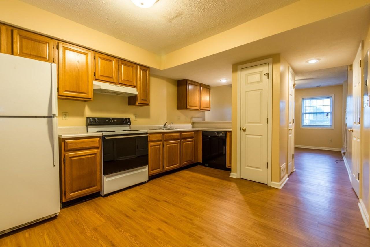 730 E Sherwood Hills Dr - Photo 5 of 11