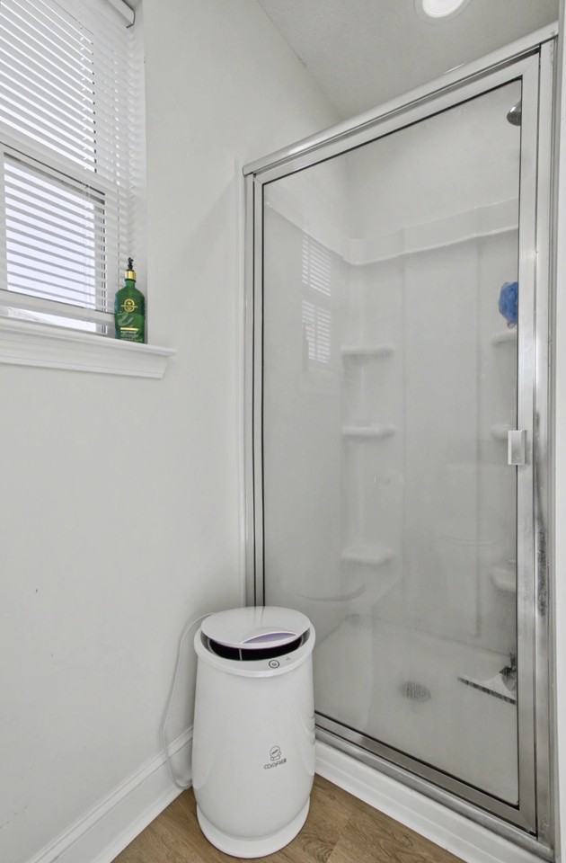 1052 Grayson Ave #1 - Photo 7 of 26