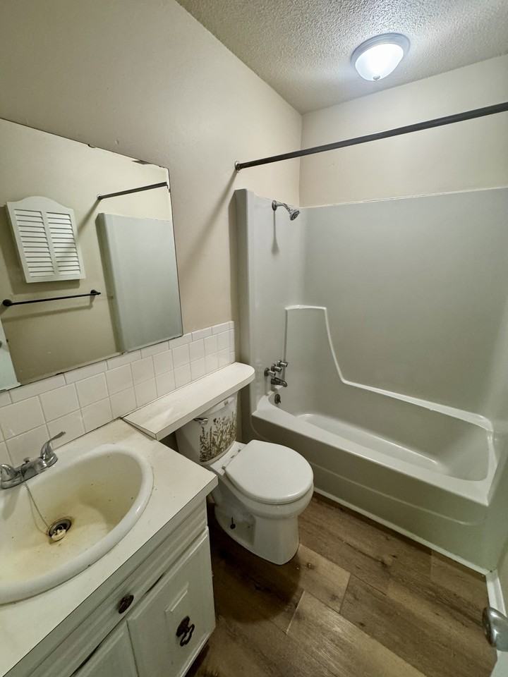 4032 Liberty St #1 - Photo 6 of 6