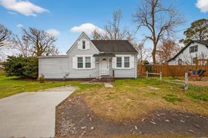 featured image of 108 Wright Ave #1