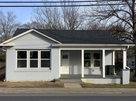 featured image of 1020 Concord Ave #1