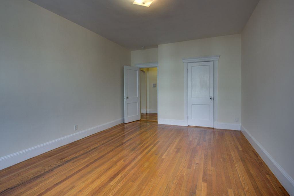 7 Naples - 4 #4 - Photo 4 of 12