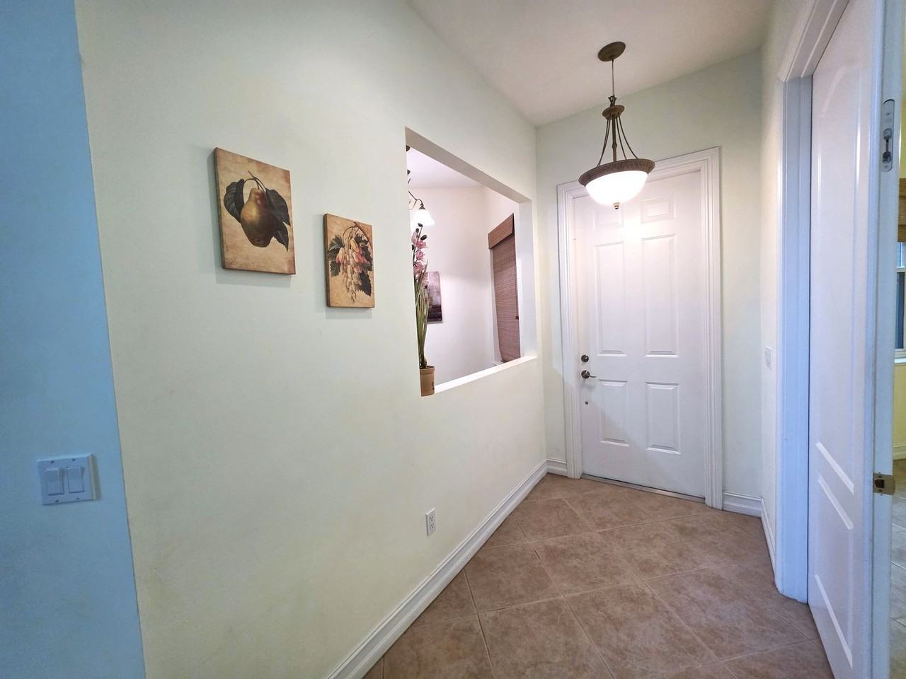 1825 Bridgepointe Cir #14 - Photo 2 of 50